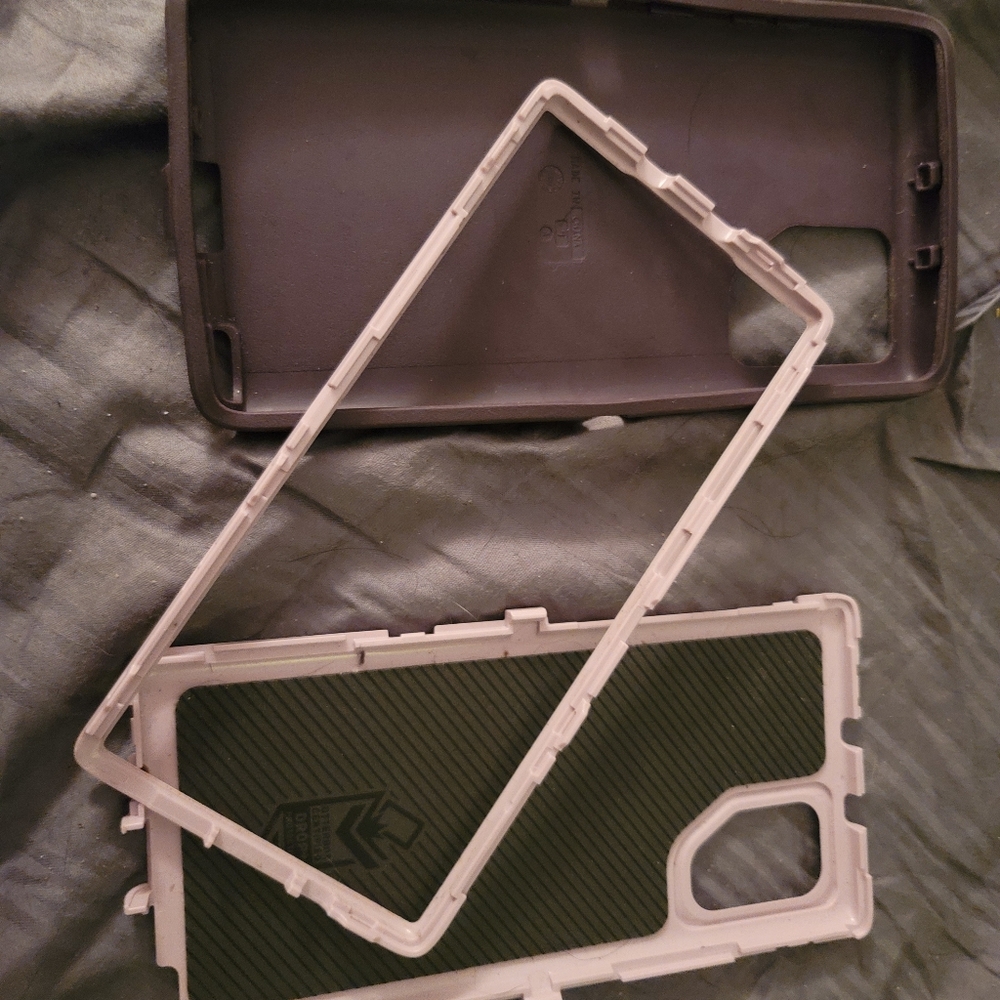Otterbox - Picture 3 of 4